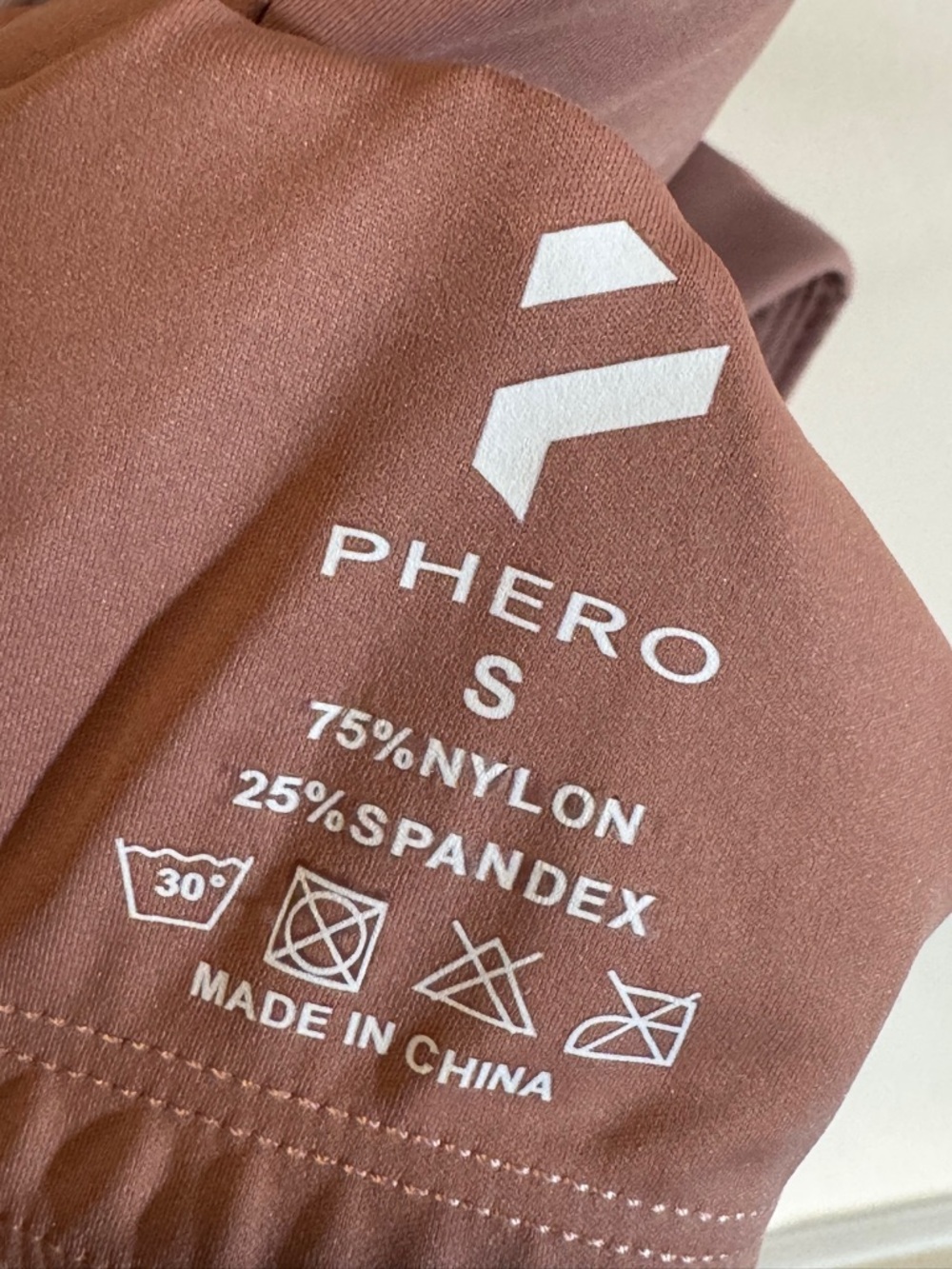 Dusty Rose V-Neck Contrast Trim Sports Bra - Picture 4 of 6